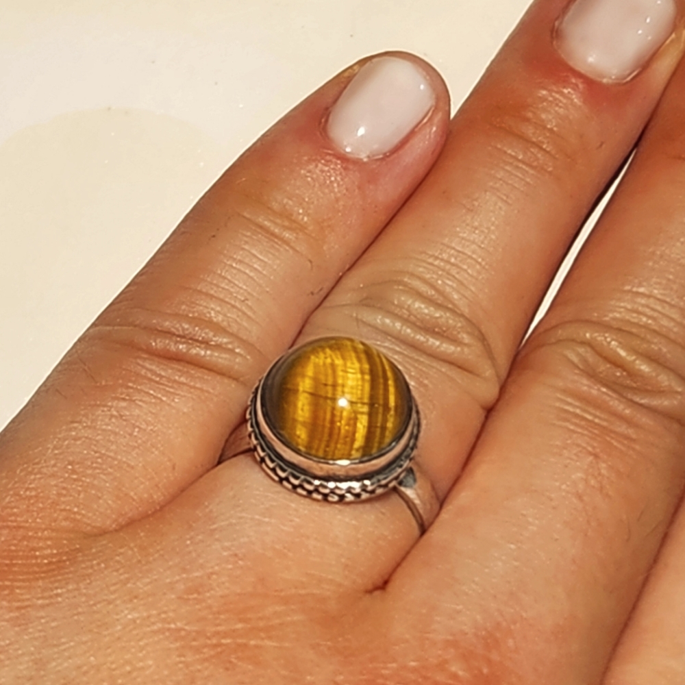 925 Sterling Silver Cabochon Ring Size 7